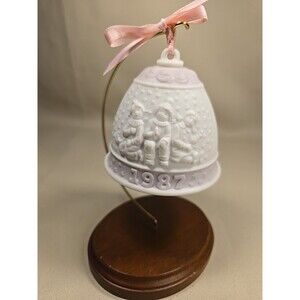 Lladro Vintage 1987 Christmas Porcelain Bell Ornament Kids In Snow With Stand